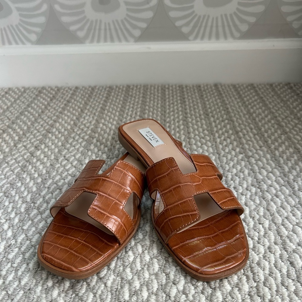 Steven By Steve Madden Brown Croc-Embossed Slide Sandals